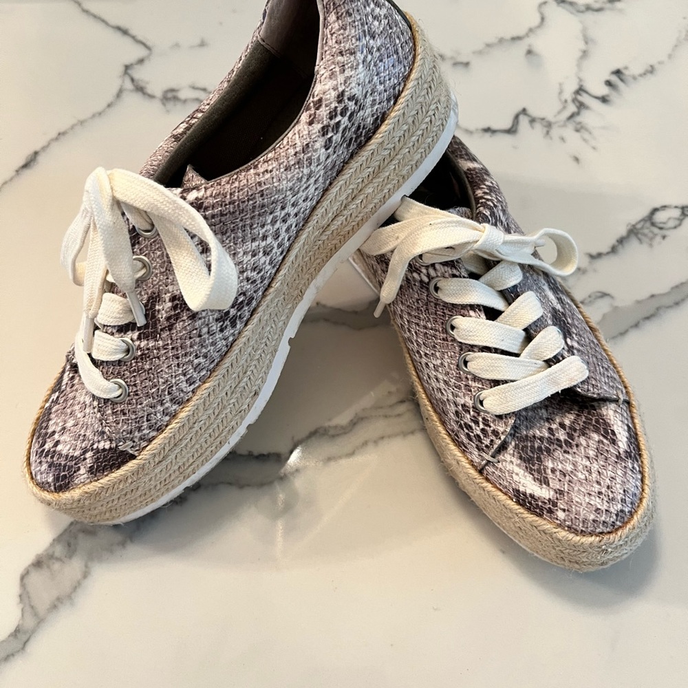 Treasure and Bond espadrille sneakers size 7